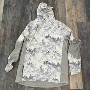 True Timber hooded long sleeve w/ neck gaiter camo